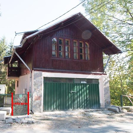 Rustic Regal Apartment Синая Екстериор снимка